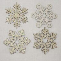 Fiocchi di neve in legno bianco e brillantinato cm 3,5/4 pz misti c