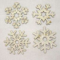 Fiocchi di neve in legno bianco e brillantinato cm 3,5/4 pz misti d