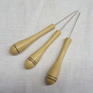 Scatola legno con 18 gomitoli pearl anchor n°5