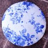 Tombolo piatto cm 50 greggio con fiori e rose blu