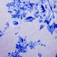 Tombolo piatto cm 50 greggio con fiori e rose blu