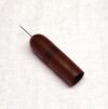 Cilindro con spillone "turcasso  noce" con calamita porta uncinetti e levaspilli - immagine 3
