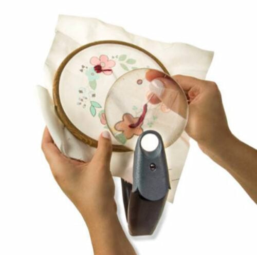 lente ingrandimento da mano e da tavolo, con luce Carson FH-25 - immagine 3