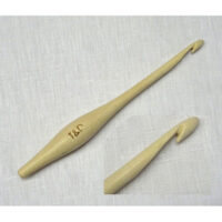 Uncinetto  in legno di carpino n° 5  cm 14,5