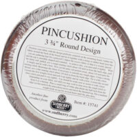 Puntaspilli tondo con base in legno cm 19,3, da ricamare