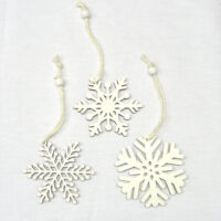 Fiocchi di neve in legno cm 8, 3 pz misti