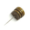 Calamita con base piatta e spillone in legno - immagine 2