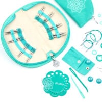 The mindful  knitpro mini Generosity set,  8 punte in acciaio inox cm 5 e 4 cavi fissi