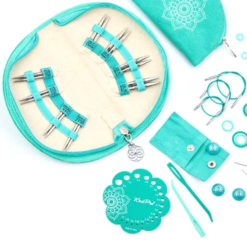 The mindful  knitpro mini Generosity set,  8 punte in acciaio inox cm 5 e 4 cavi fissi