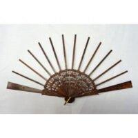 Struttura ventaglio in legno Santo "Roselline" cm43/custodia in pelle