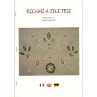 Ricami a fili tesi interpretato da Anna Castagnetti
