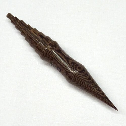 Punteruolo con scaletta per hedebo in legno di panga-panga da  4 a 16 mm, lunghezza cm 11