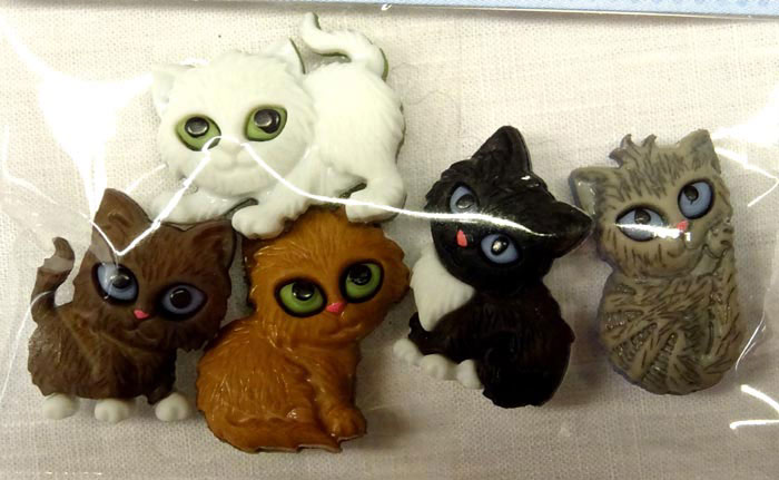 Bottoni decorativi "Kitten Kaboodle" 2 Bottoni decorativi "Kitten Kaboodle"
