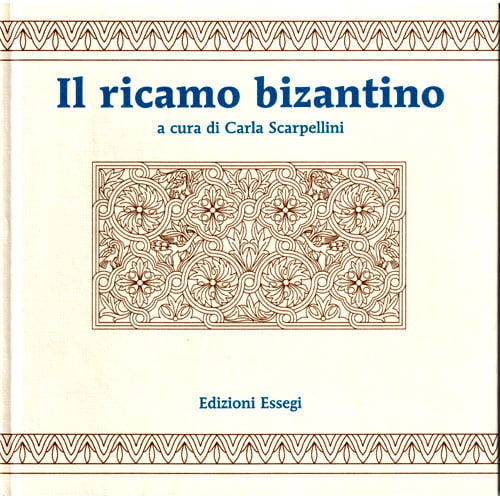 Rit70 Libro Il ricamo Bizantino di Carla Scarpellini, con motivi ispirati ai mosaici ravennati del V–VI secolo e ai capitelli antichi. 58 pagine + 11 di disegni, testo italiano.