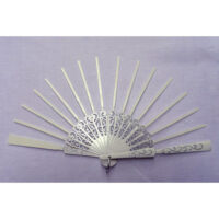 Ven313 Struttura ventaglio in legno cuori - bianco decorato silver cm 42