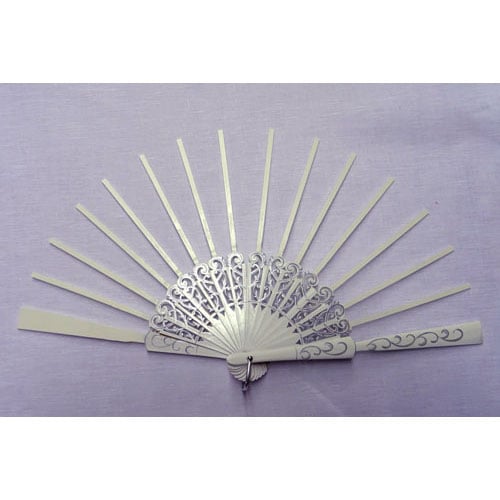 Ven313 Struttura ventaglio in legno cuori - bianco decorato silver cm 42