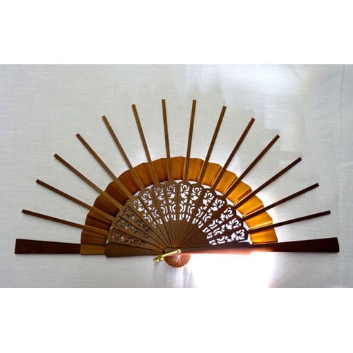 Ven316 Struttura ventaglio in legno - cerchietti - legno traforato scuro - cm 42