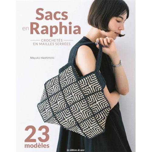 U318 Copertina del libro Sacs en Raphia di Mayuko Hashimoto, con borse in raffia lavorate a uncinetto in diversi stili e colori.